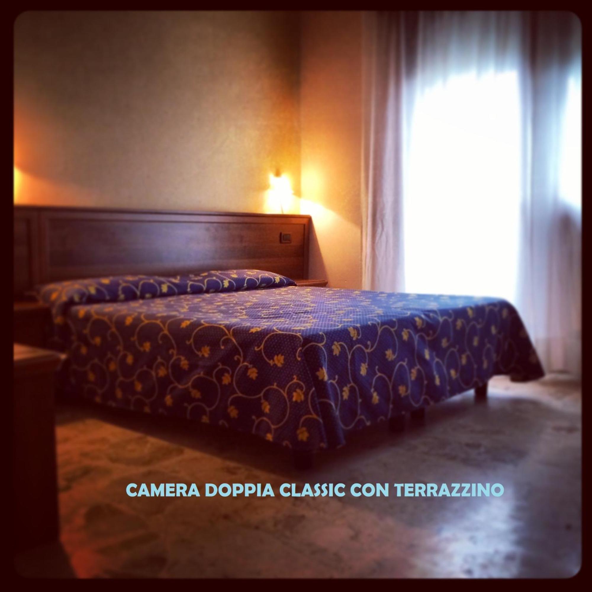 Hotel Miramare Chioggia Sottomarina Exterior photo